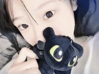 莺啼序：窗下抚琴