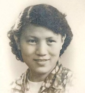 这世界以痛吻我，我却回报以歌/云露